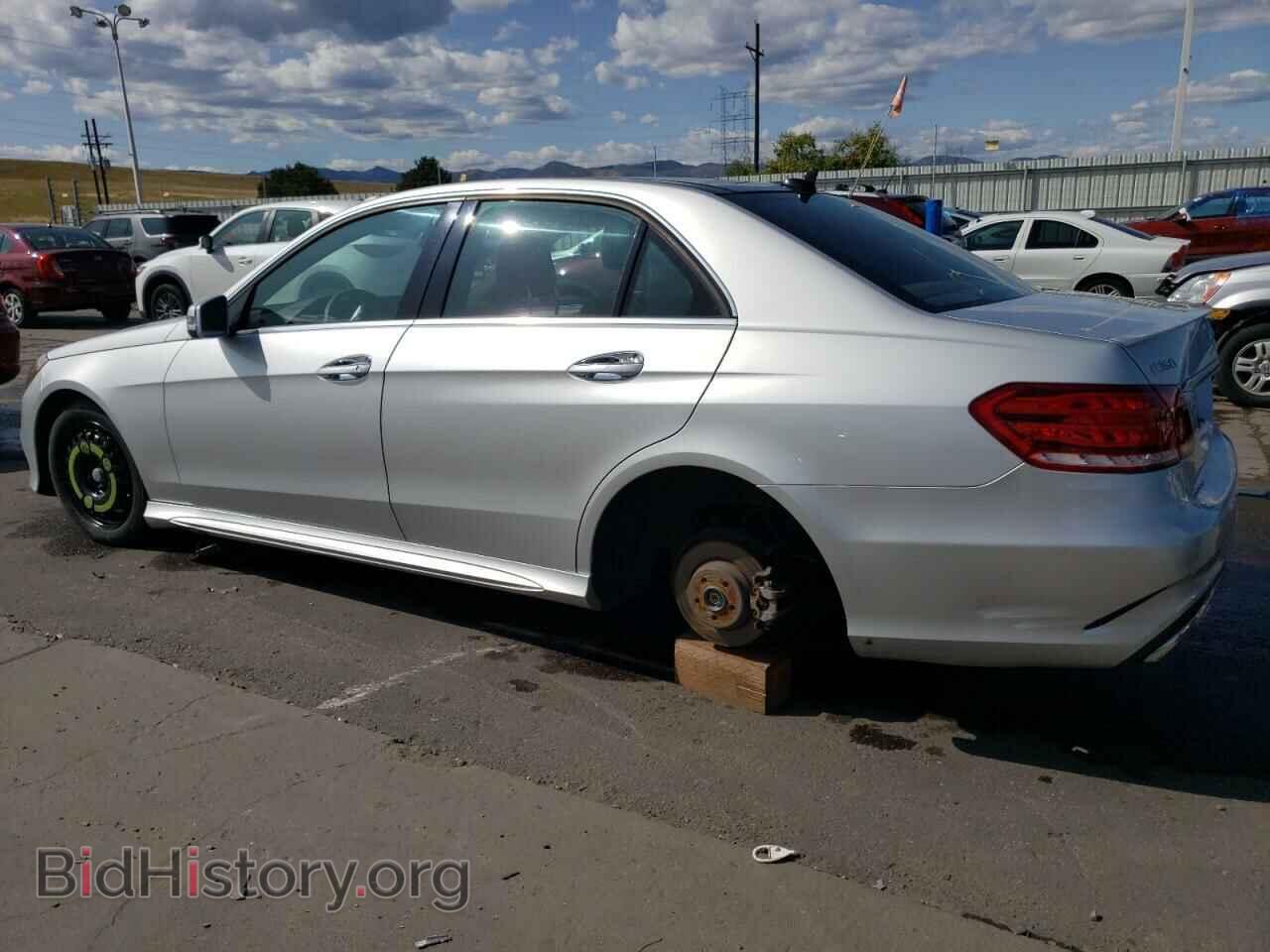 2014 MERCEDES-BENZ E-CLASS - VIN: WDDHF8JB5EB058025 - Фото 2