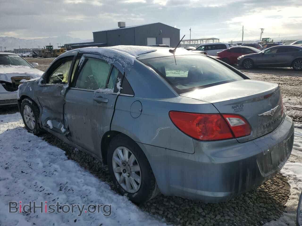 2010 CHRYSLER SEBRING - VIN: 1C3CC4FB3AN223890 - Фото 2