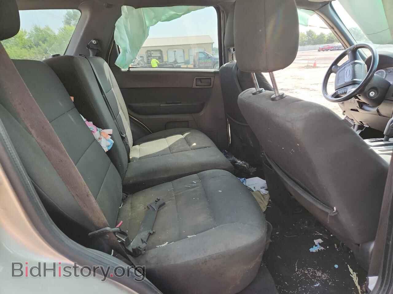 2011 FORD ESCAPE - VIN: 1FMCU0DG8BKC40490 - Фото 11
