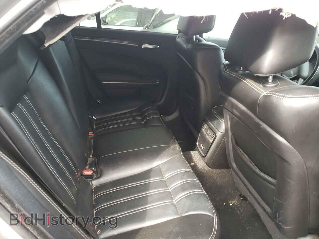 2019 CHRYSLER 300 - VIN: 2C3CCABG0KH628809 - Фото 6