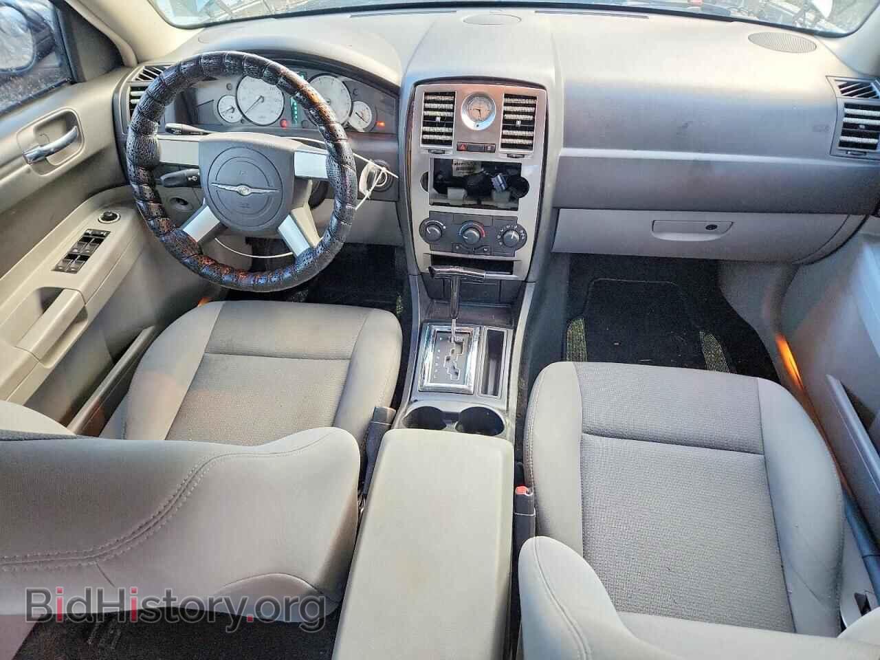 2006 Chrysler 300 (VIN 2C3LA43R96H480897) — photo 8 of 13