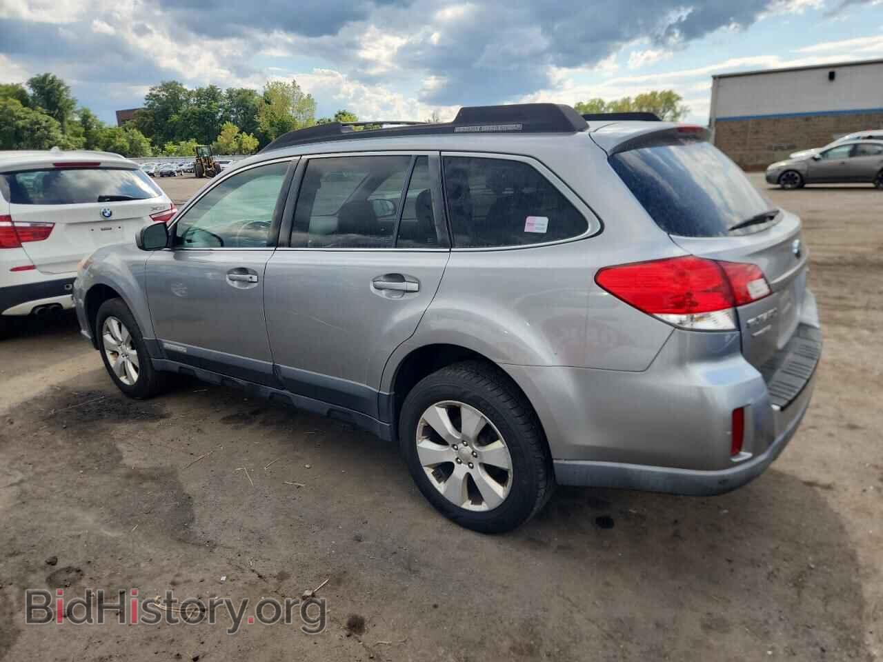 2011 SUBARU OUTBACK - VIN: 4S4BRBCC8B3370366 - Фото 2
