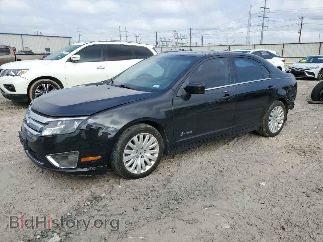 Photo 3FADP0L39AR268118 - FORD FUSION 2010