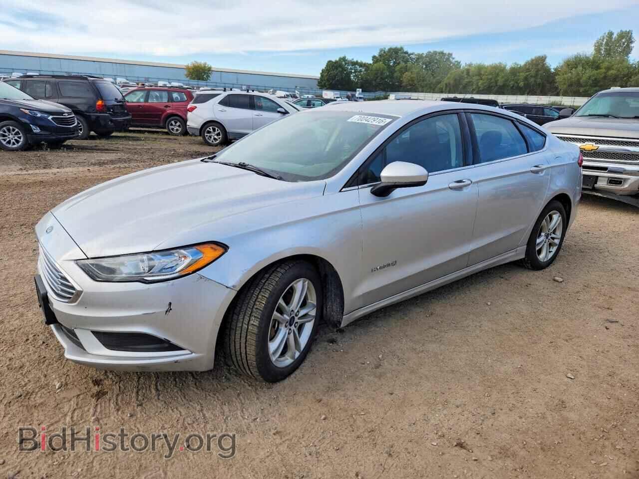 Photo 3FA6P0LU3HR386922 - FORD FUSION 2017