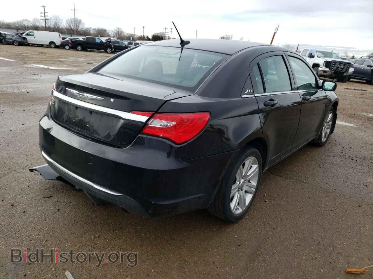 2013 CHRYSLER 200 - VIN: 1C3CCBAB0DN733047 - Фото 4