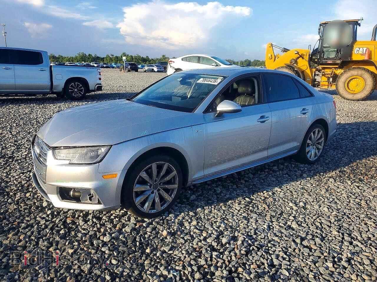Photo WAUKMAF43JN019575 - AUDI A4 2018