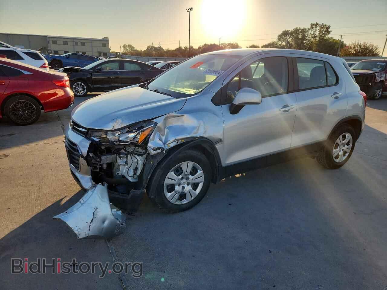 Photo KL7CJKSB5JB704167 - CHEVROLET TRAX 2018