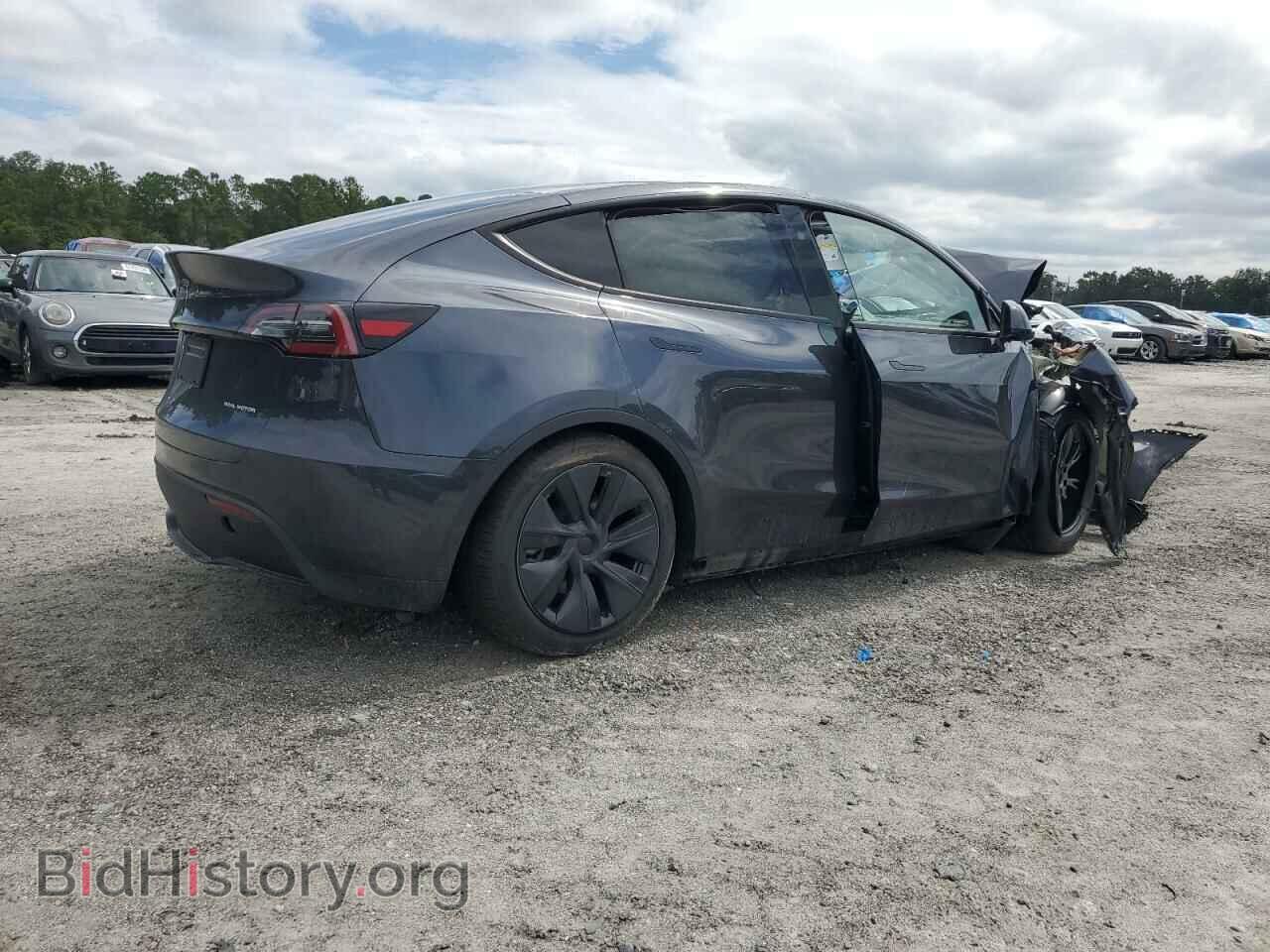 2024 TESLA MODEL Y - VIN: 7SAYGDEE5RA300089 - Фото 3