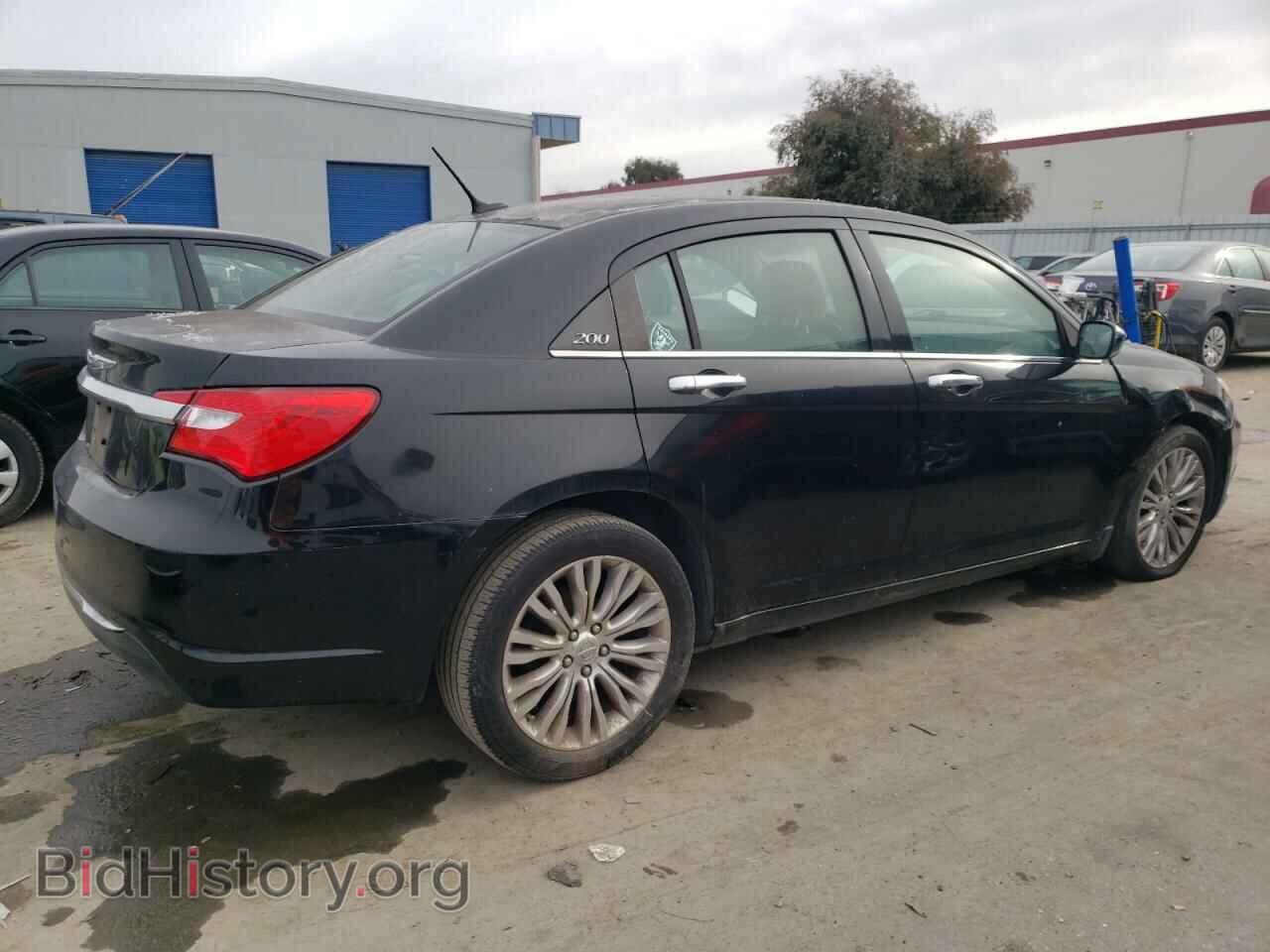 2011 CHRYSLER 200 - VIN: 1C3BC2FGXBN569559 - Фото 3