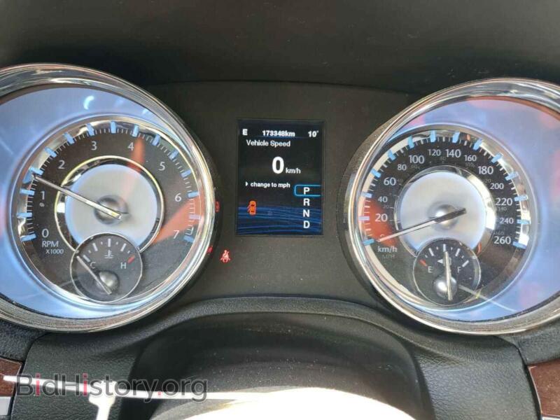 2012 Chrysler 300 (VIN 2C3CCAAG2CH124524) — фото 9 из 12