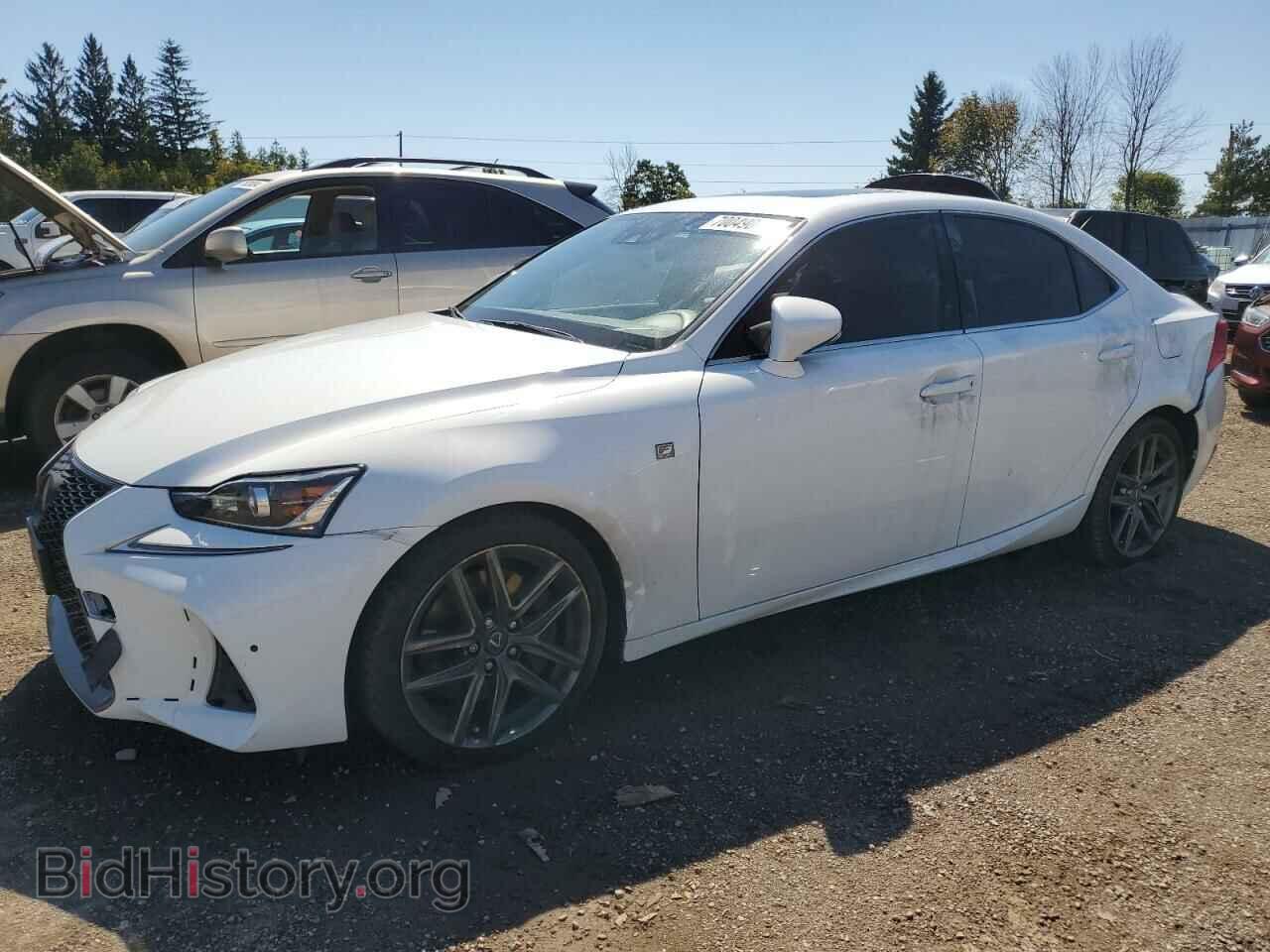 Photo JTHC81D21J5032370 - LEXUS IS 2018
