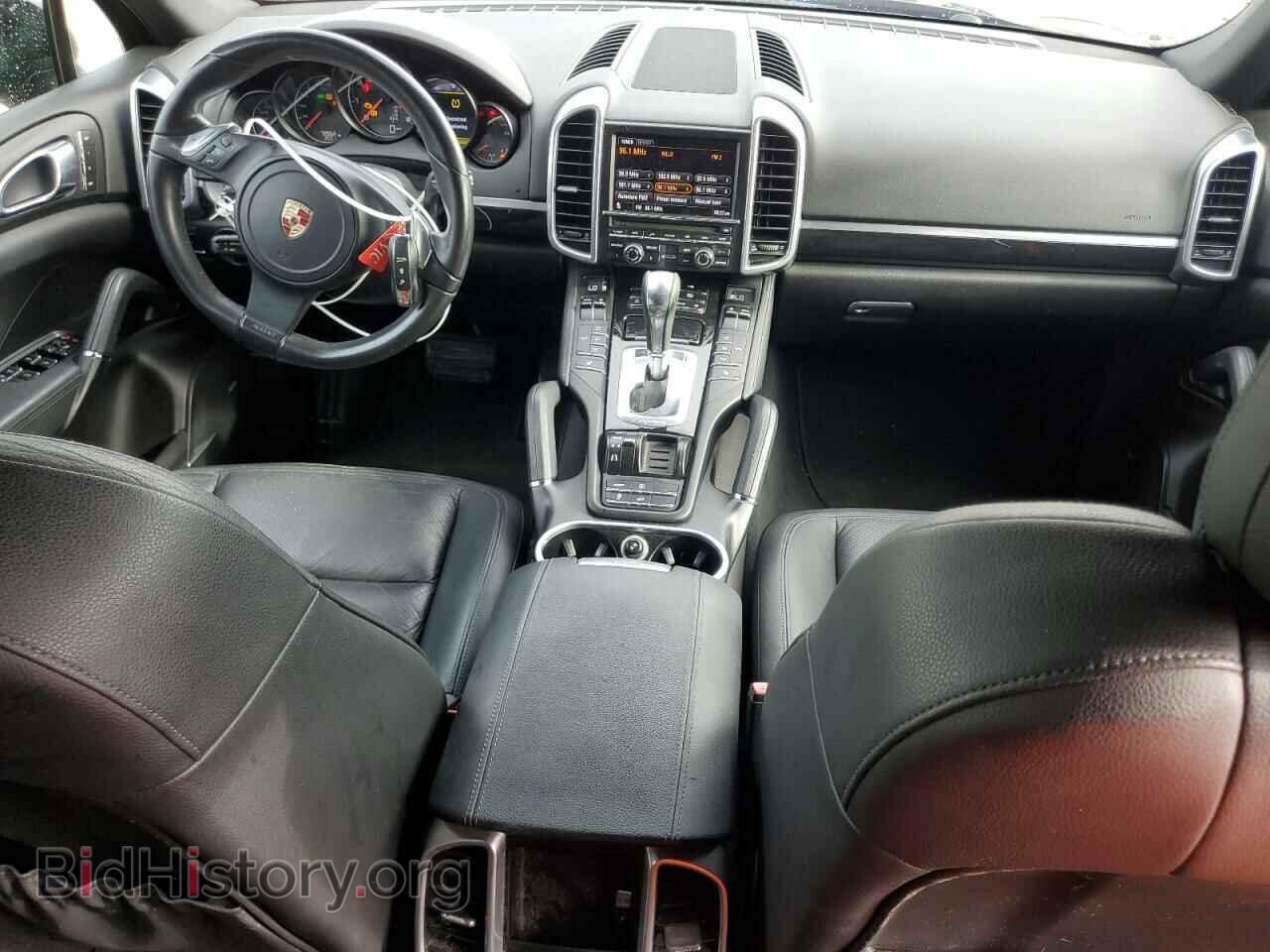 2011 PORSCHE CAYENNE - VIN: WP1AA2A26BLA04597 - Photo 8