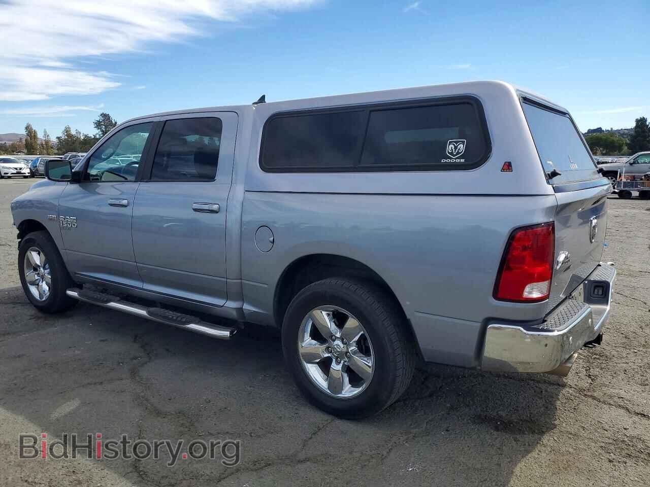 2019 RAM 1500 - VIN: 1C6RR6LTXKS604076 - Фото 2