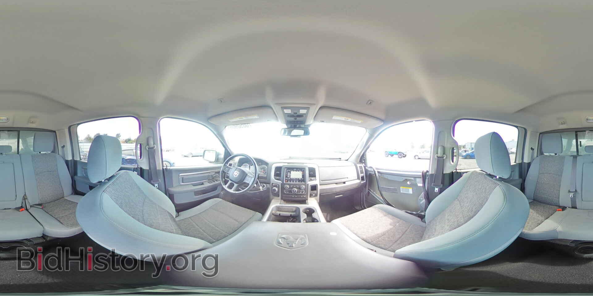 2019 RAM 1500 - VIN: 1C6RR6LTXKS604076 - Фото 15