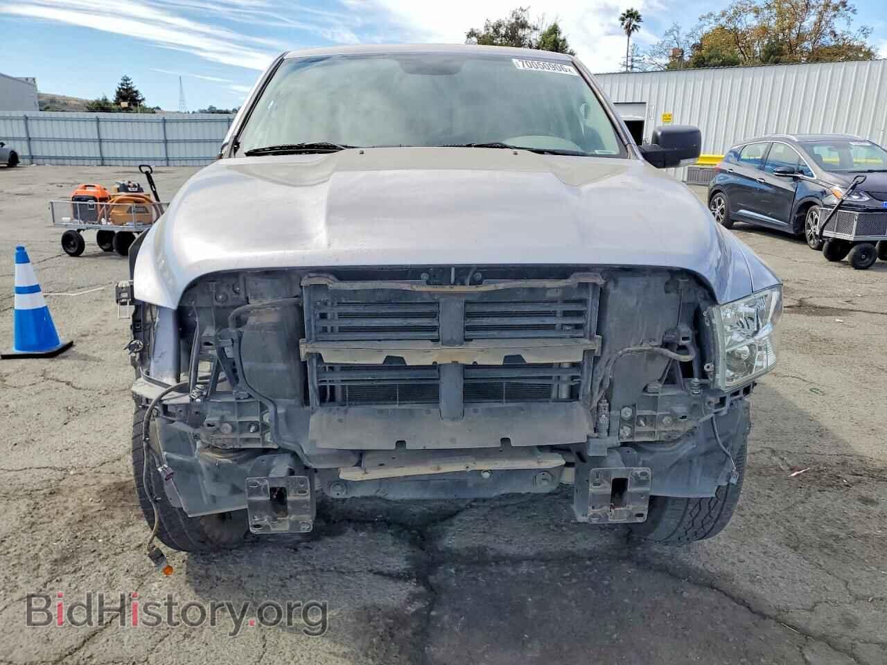 2019 RAM 1500 - VIN: 1C6RR6LTXKS604076 - Фото 5