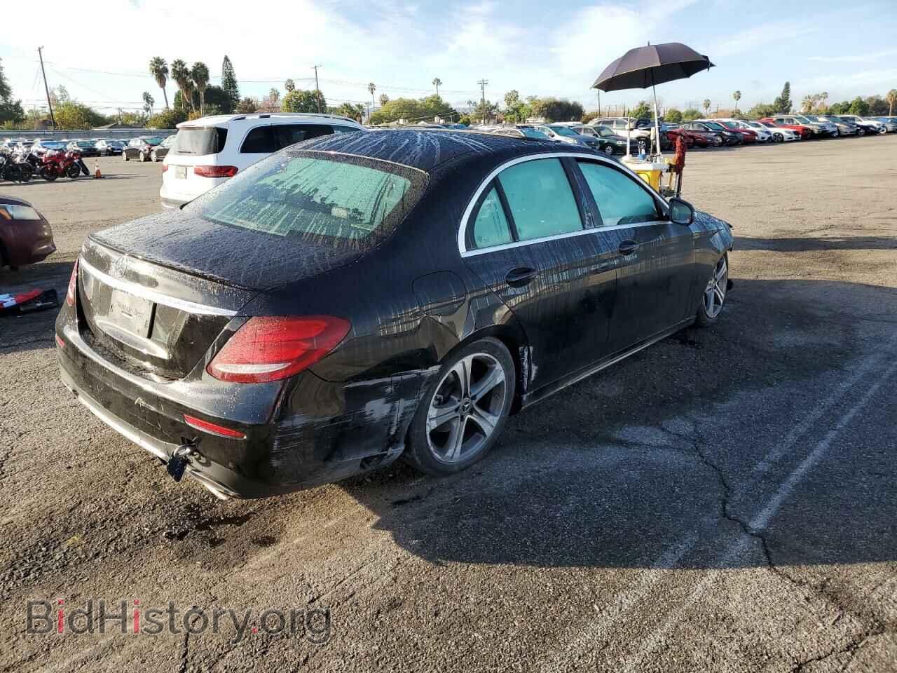 2019 MERCEDES-BENZ E-CLASS - VIN: WDDZF4JB8KA523671 - Фото 3