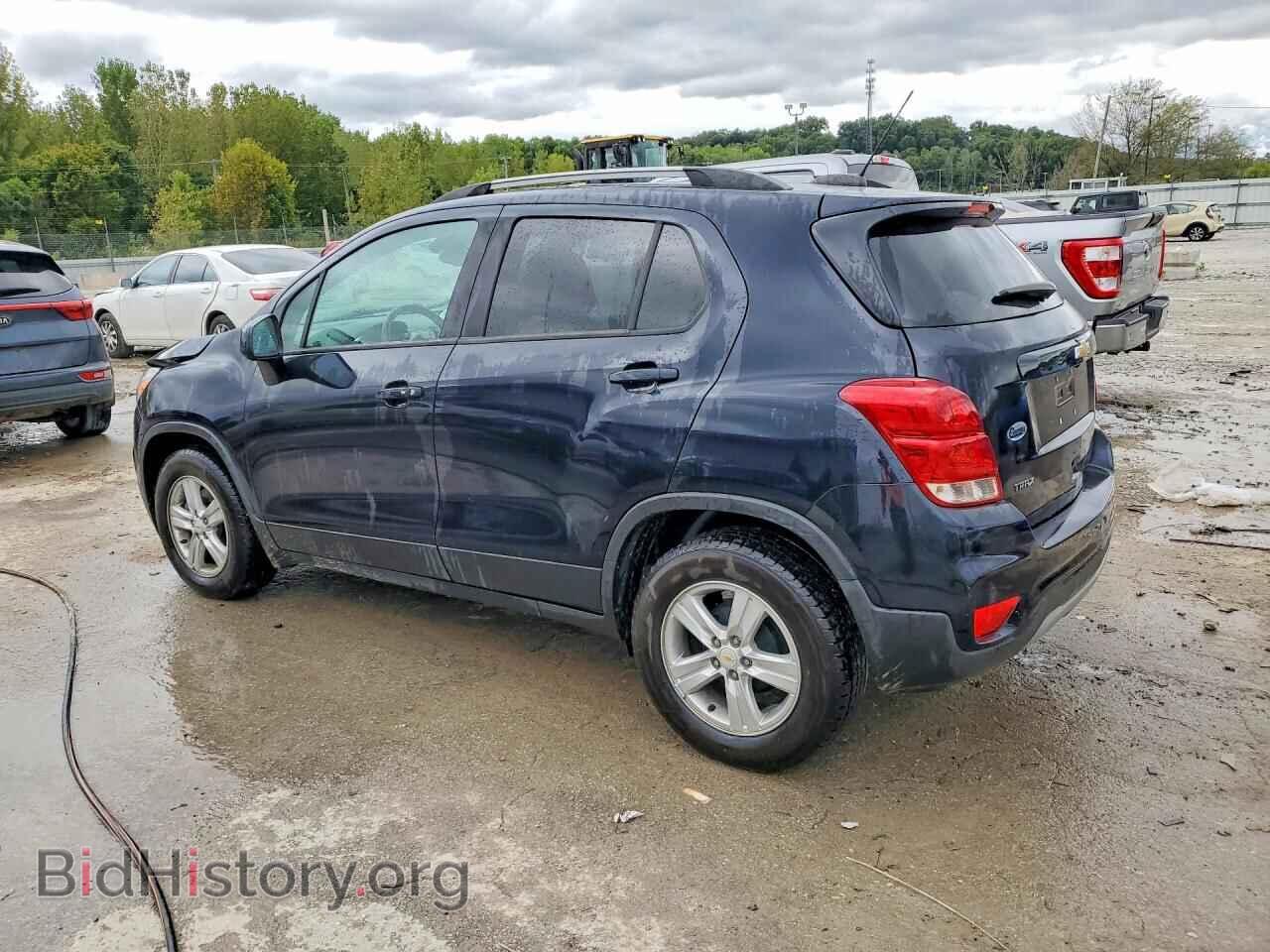 2021 CHEVROLET TRAX - VIN: KL7CJLSB4MB316390 - Photo 2