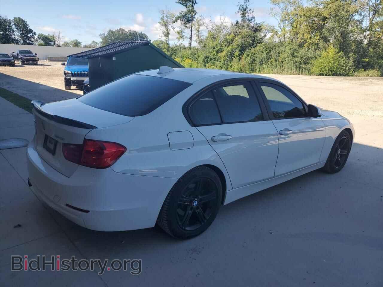 2013 BMW 3 SERIES - VIN: WBA3B3C56DF530084 - Фото 3