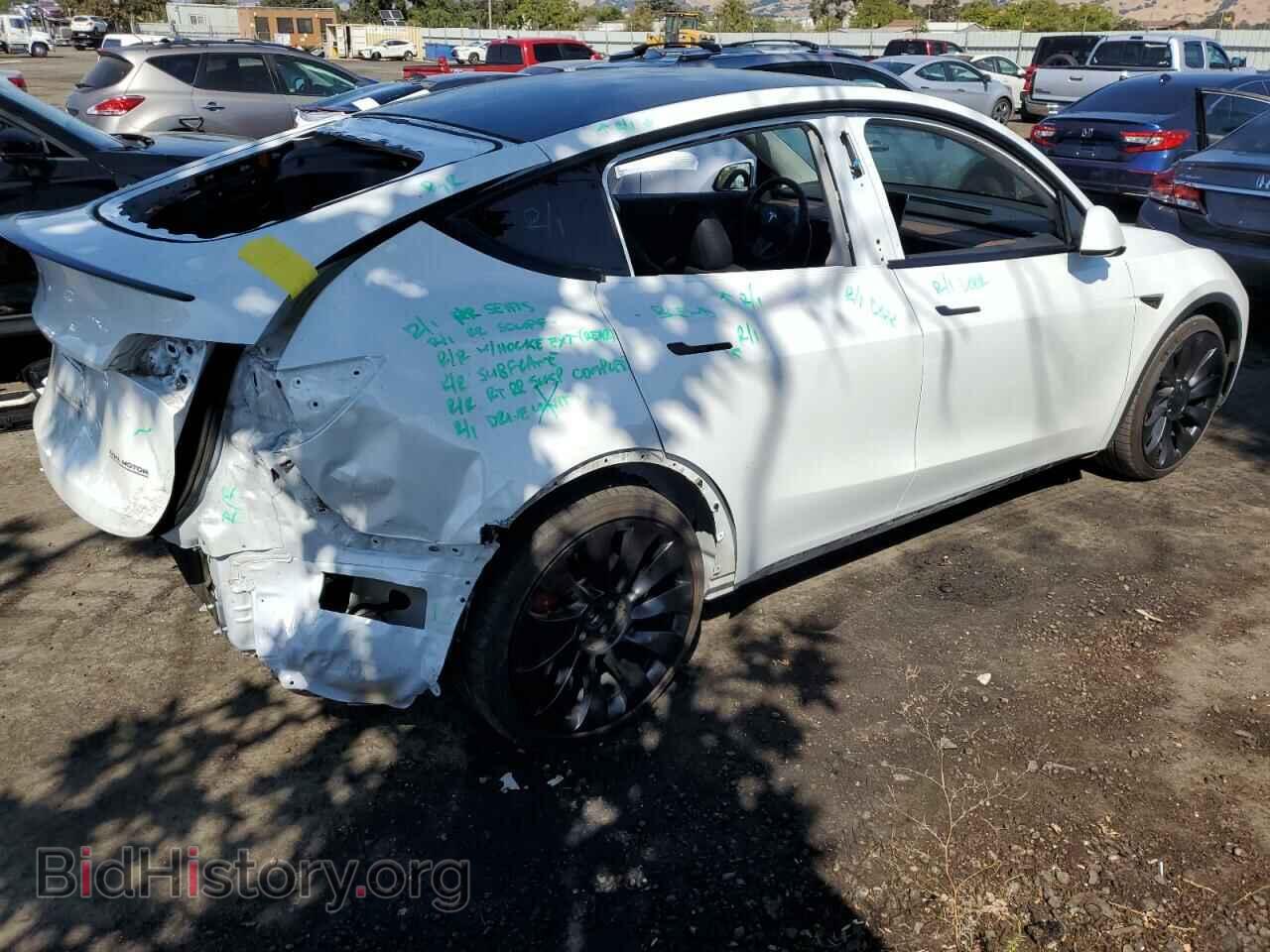 2022 TESLA MODEL Y - VIN: 7SAYGDEF1NF488034 - Фото 3