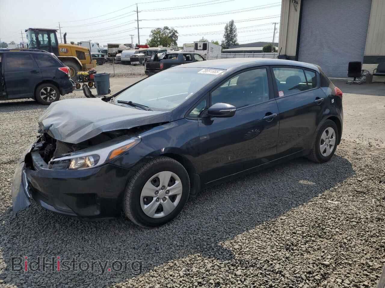 Photo KNAFK5A80H5691404 - KIA FORTE 2017