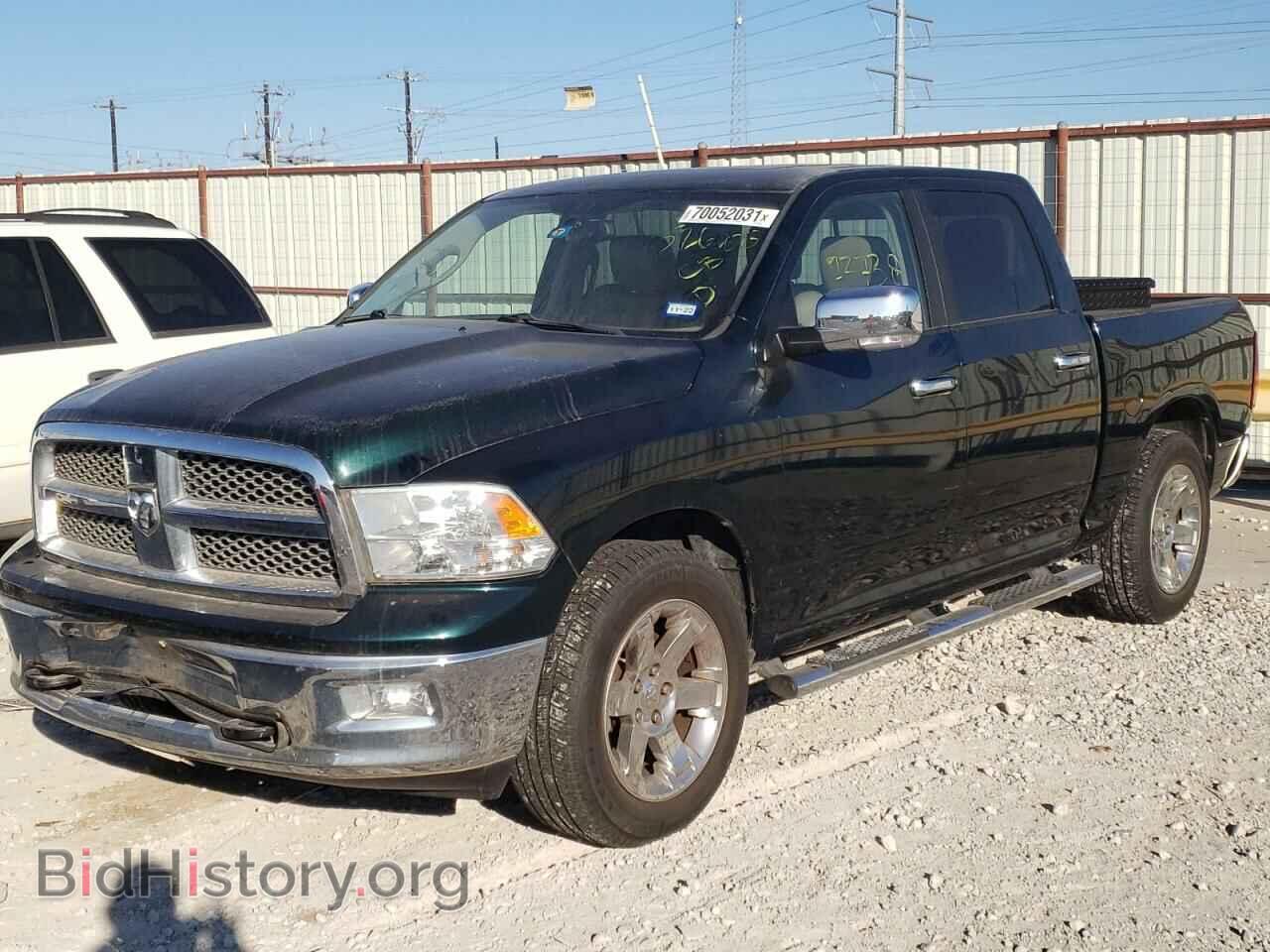 2011 DODGE RAM 1500 - VIN: 1D7RB1CT0BS526008 - Фото 2
