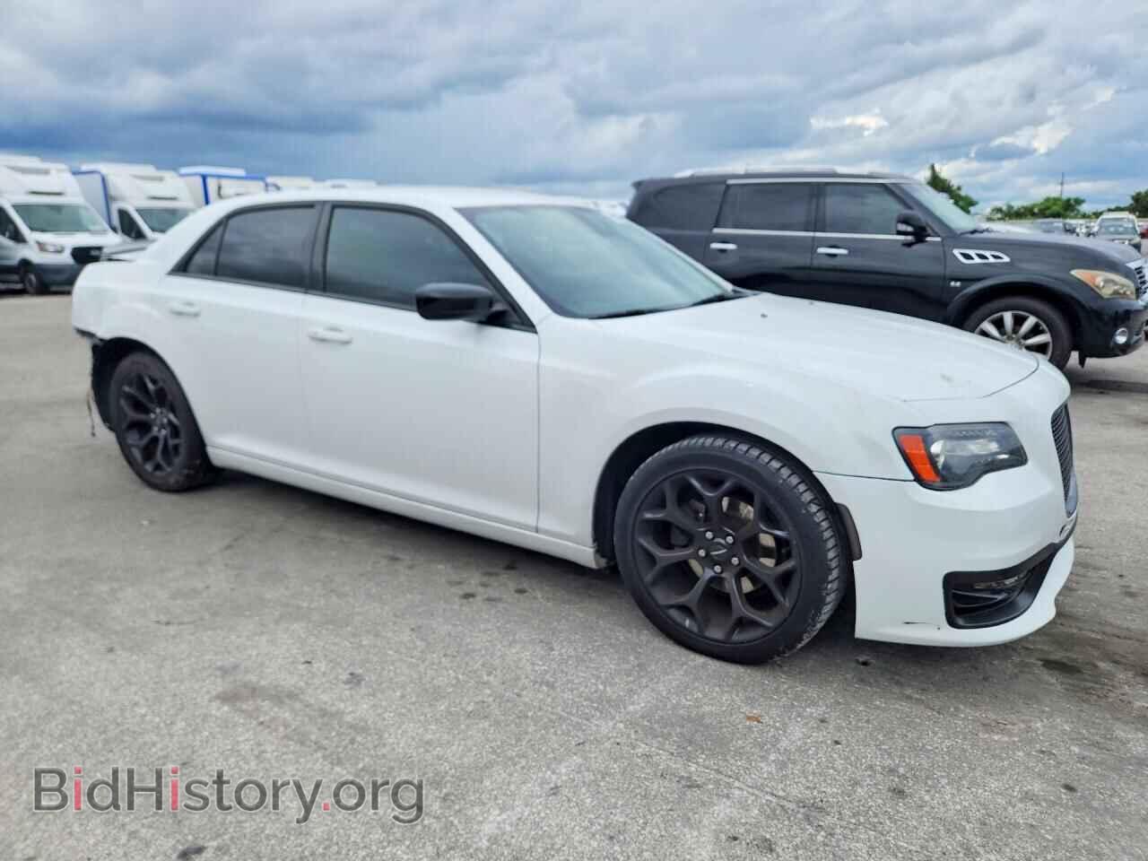 2019 CHRYSLER 300 - VIN: 2C3CCAAG1KH729049 - Photo 4