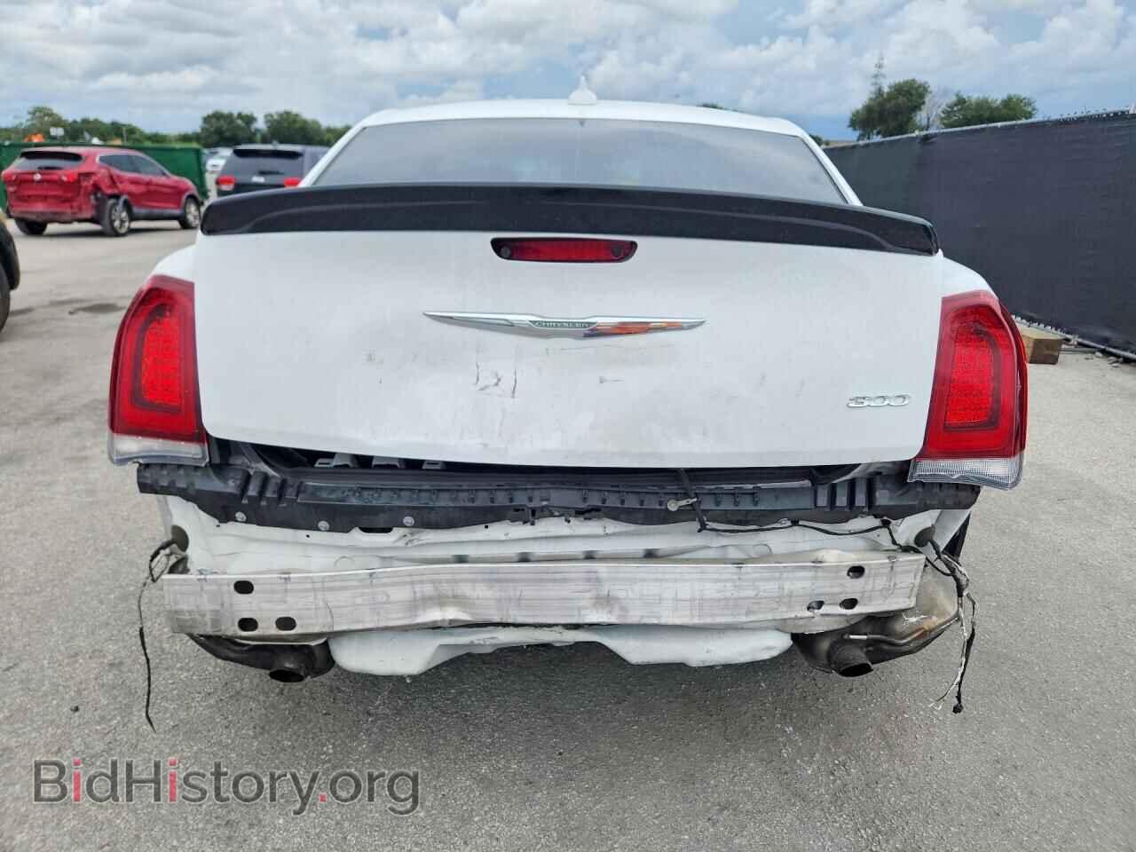 2019 CHRYSLER 300 - VIN: 2C3CCAAG1KH729049 - Photo 6