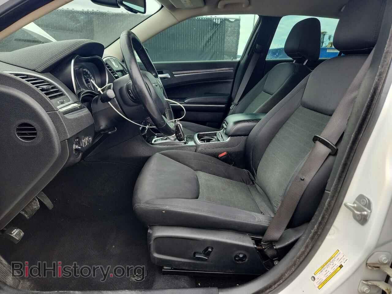 2019 CHRYSLER 300 - VIN: 2C3CCAAG1KH729049 - Photo 7