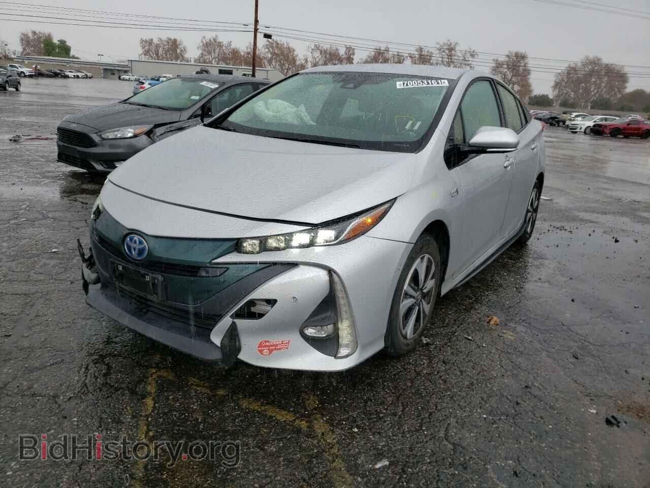 2018 TOYOTA PRIUS - VIN: JTDKARFP2J3077953 - Фото 2
