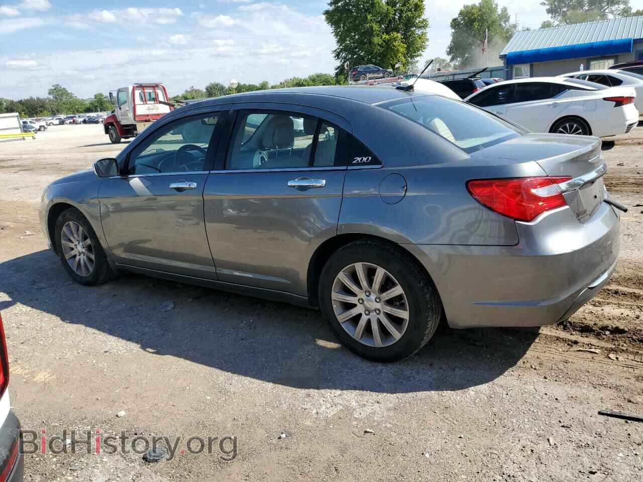 2013 CHRYSLER 200 - VIN: 1C3CCBCG7DN524641 - Фото 2