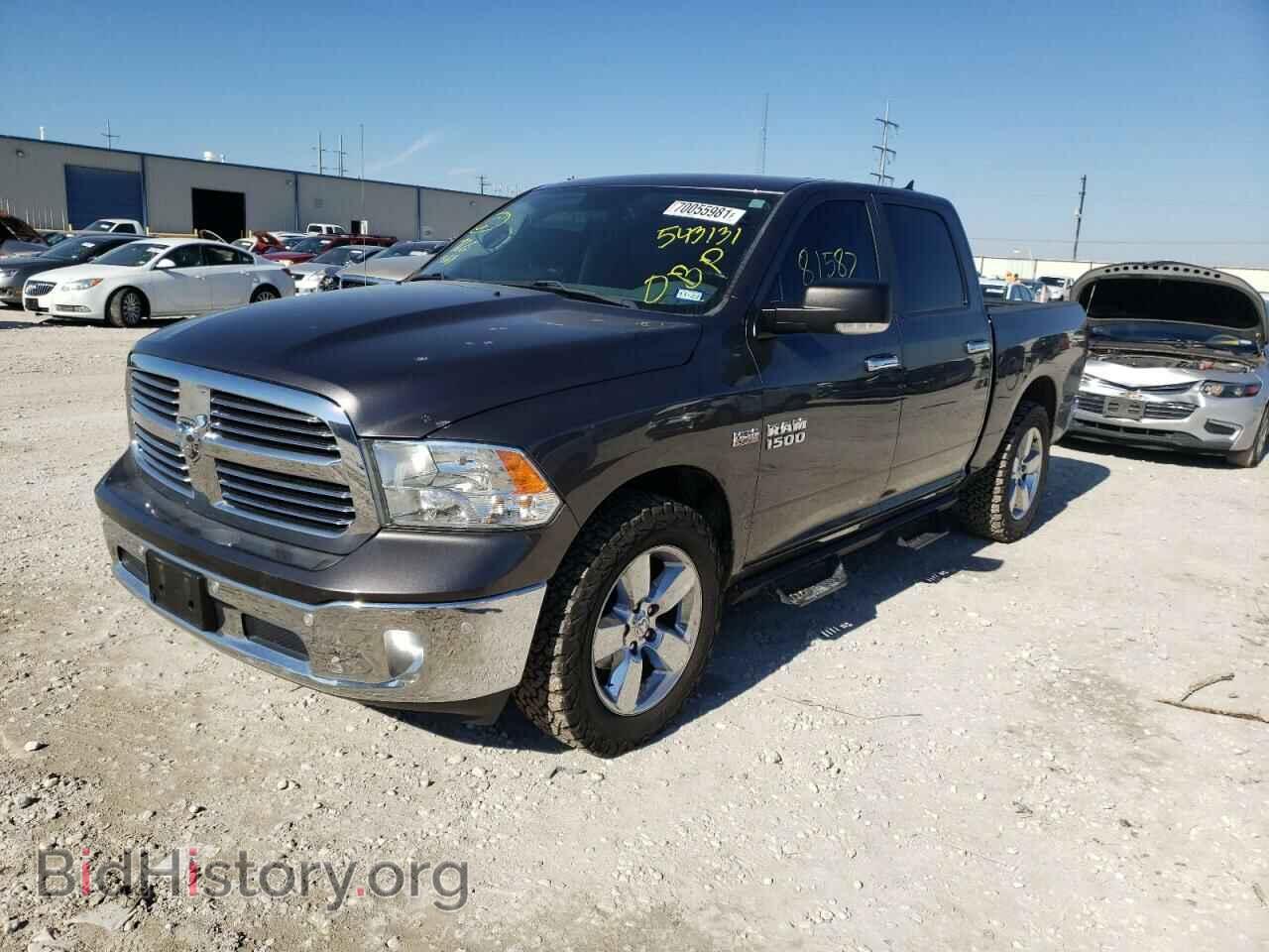 2017 RAM 1500 - VIN: 1C6RR6LT3HS543131 - Photo 2