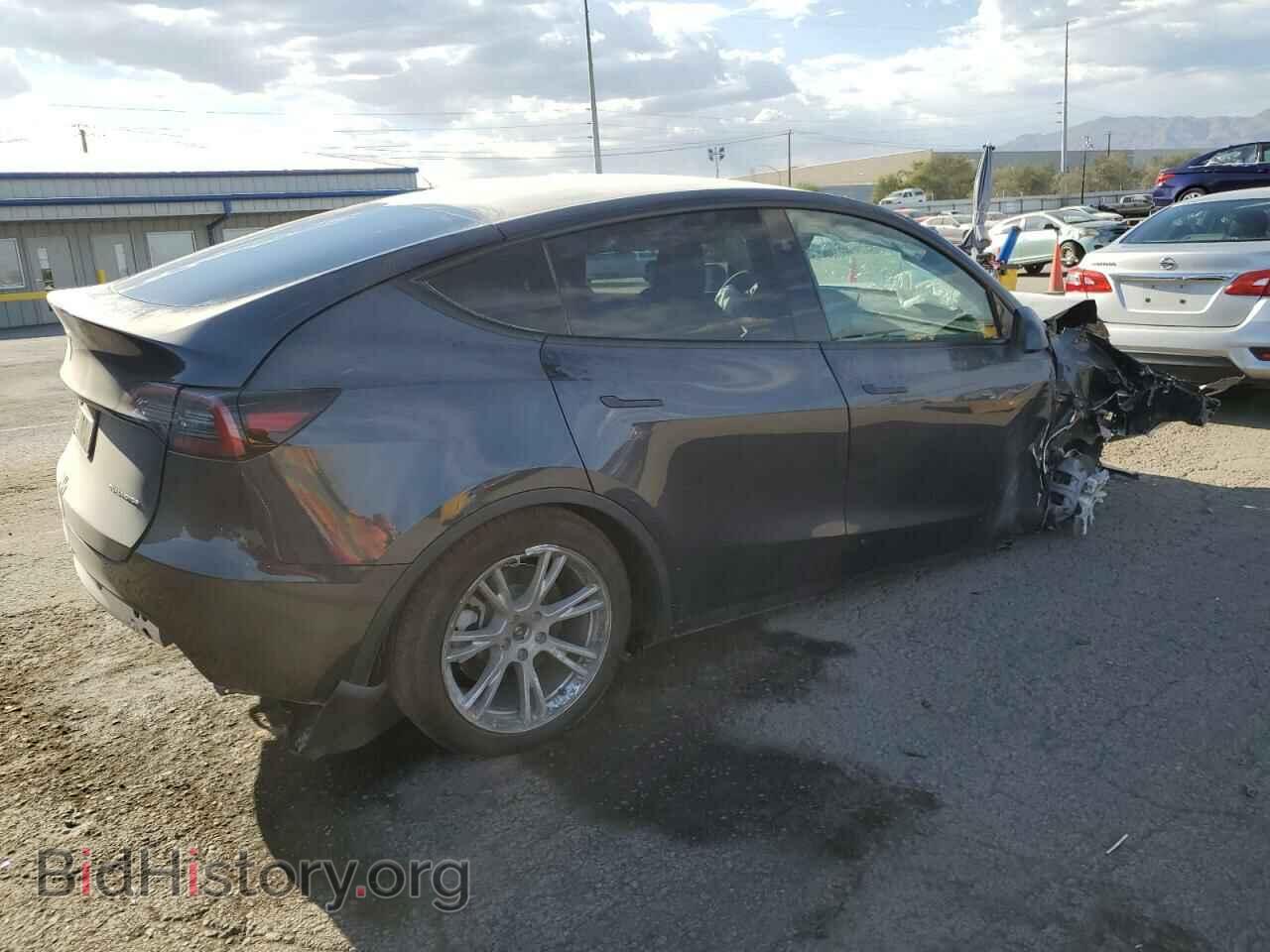 2024 TESLA MODEL Y - VIN: 7SAYGDEE5RA245692 - Фото 3