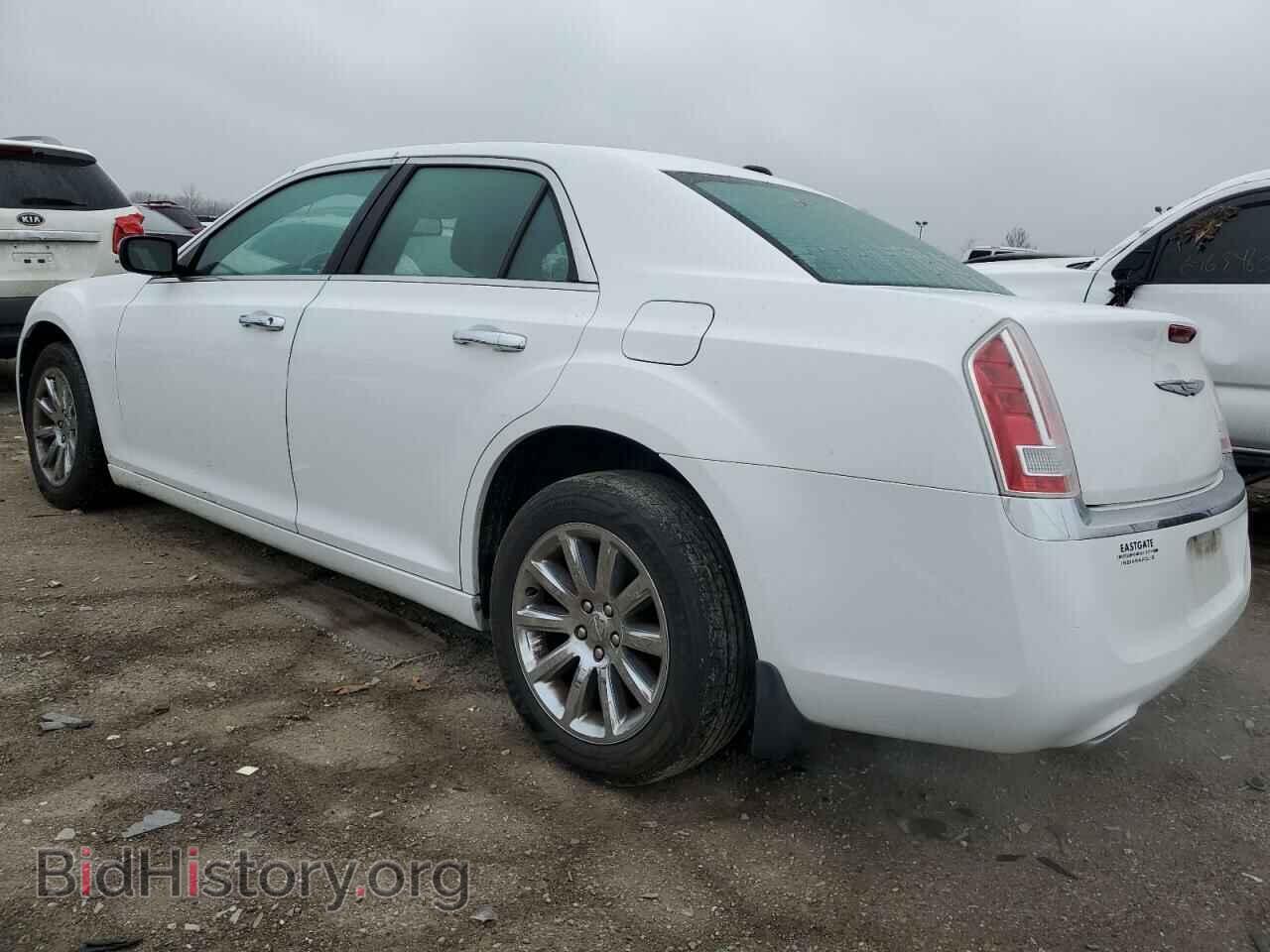 2013 CHRYSLER 300 - VIN: 2C3CCAET6DH556056 - Фото 2