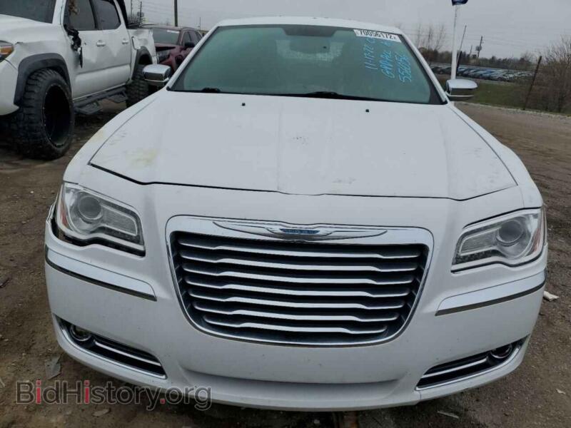 2013 Chrysler 300 (VIN 2C3CCAET6DH556056) — фото 5 из 12