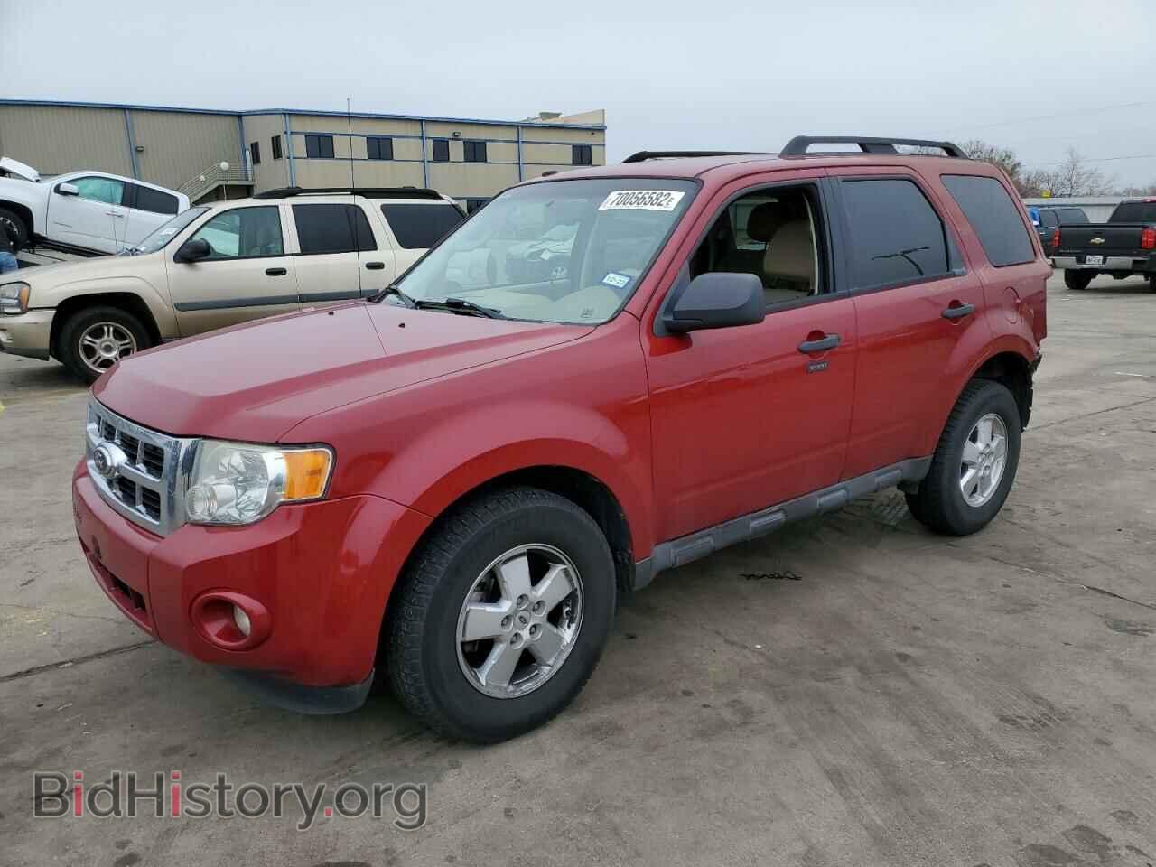 Фотография 1FMCU0D70BKA63109 - FORD ESCAPE 2011