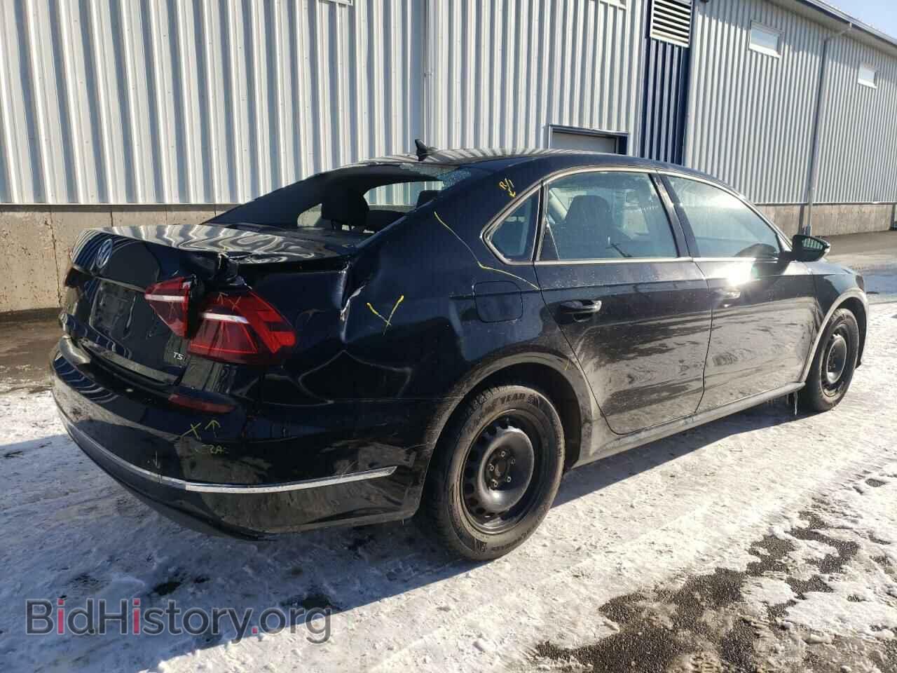 2018 VOLKSWAGEN PASSAT - VIN: 1VWAA7A32JC031301 - Фото 4
