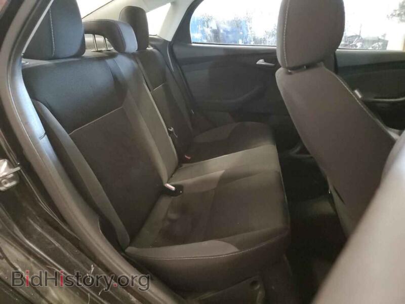 2014 Ford FOCUS (VIN 1FADP3F2XEL292632) — photo 10 of 12