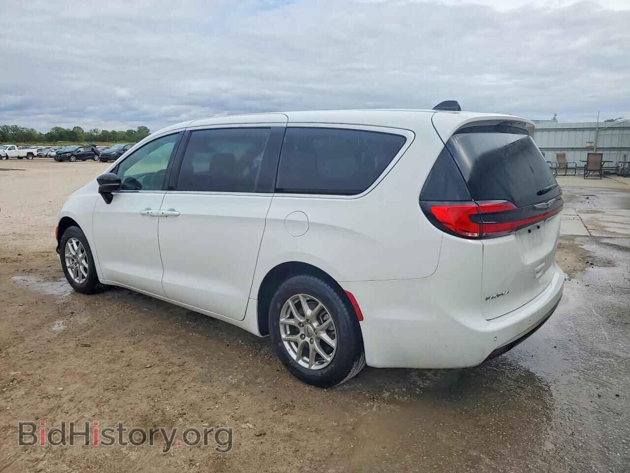 2025 CHRYSLER PACIFICA - VIN: 2C4RC1BG7SR555325 - Photo 2