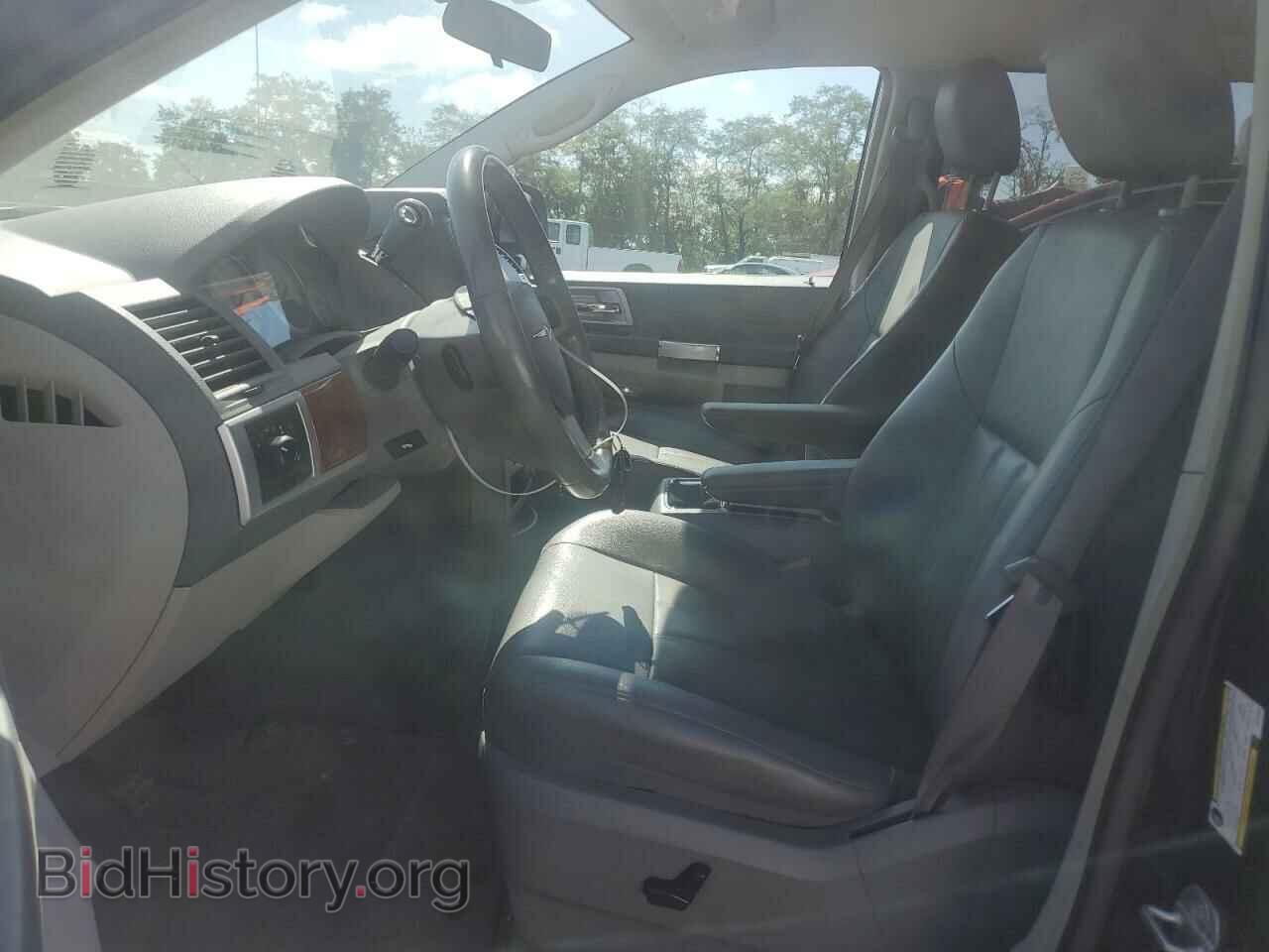 2008 CHRYSLER MINIVAN - VIN: 2A8HR54P68R792002 - Фото 7