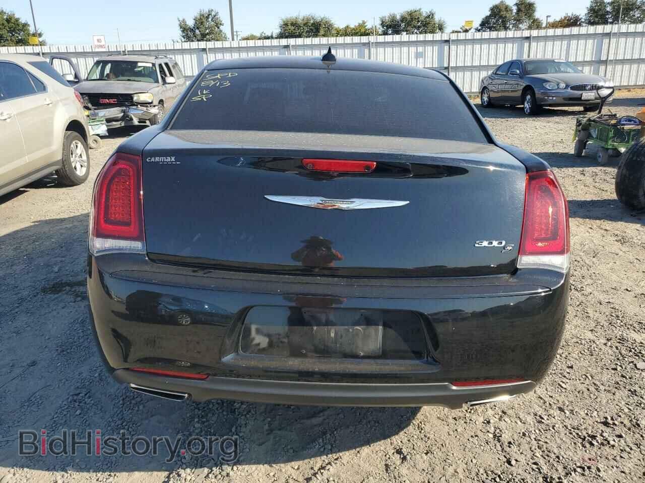 2019 CHRYSLER 300 - VIN: 2C3CCABG4KH533699 - Фото 6