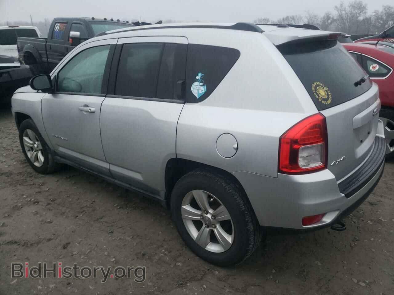 2011 JEEP COMPASS - VIN: 1J4NF1FB0BD197793 - Photo 2
