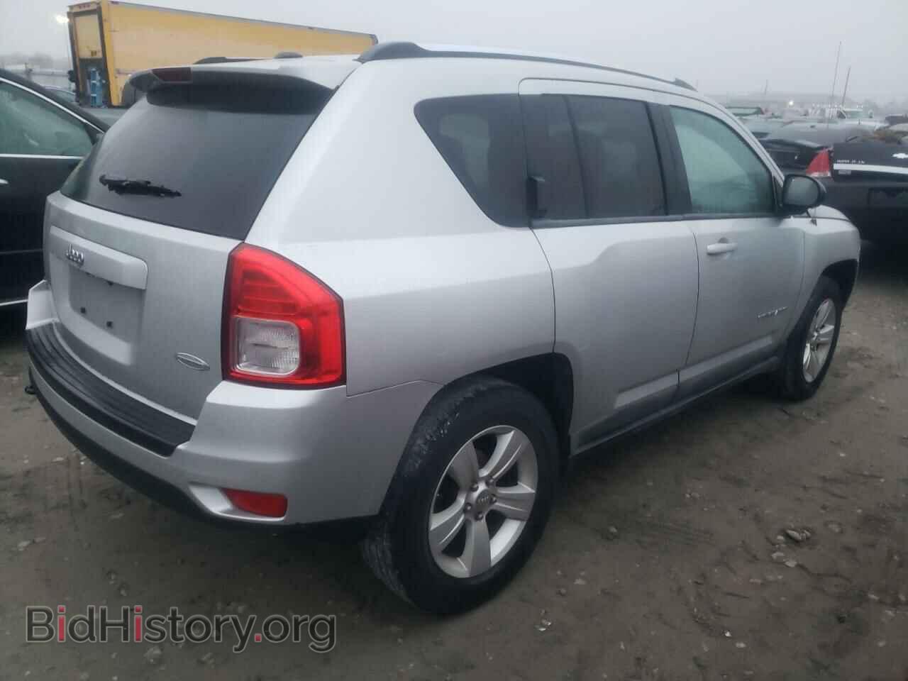 2011 JEEP COMPASS - VIN: 1J4NF1FB0BD197793 - Photo 3