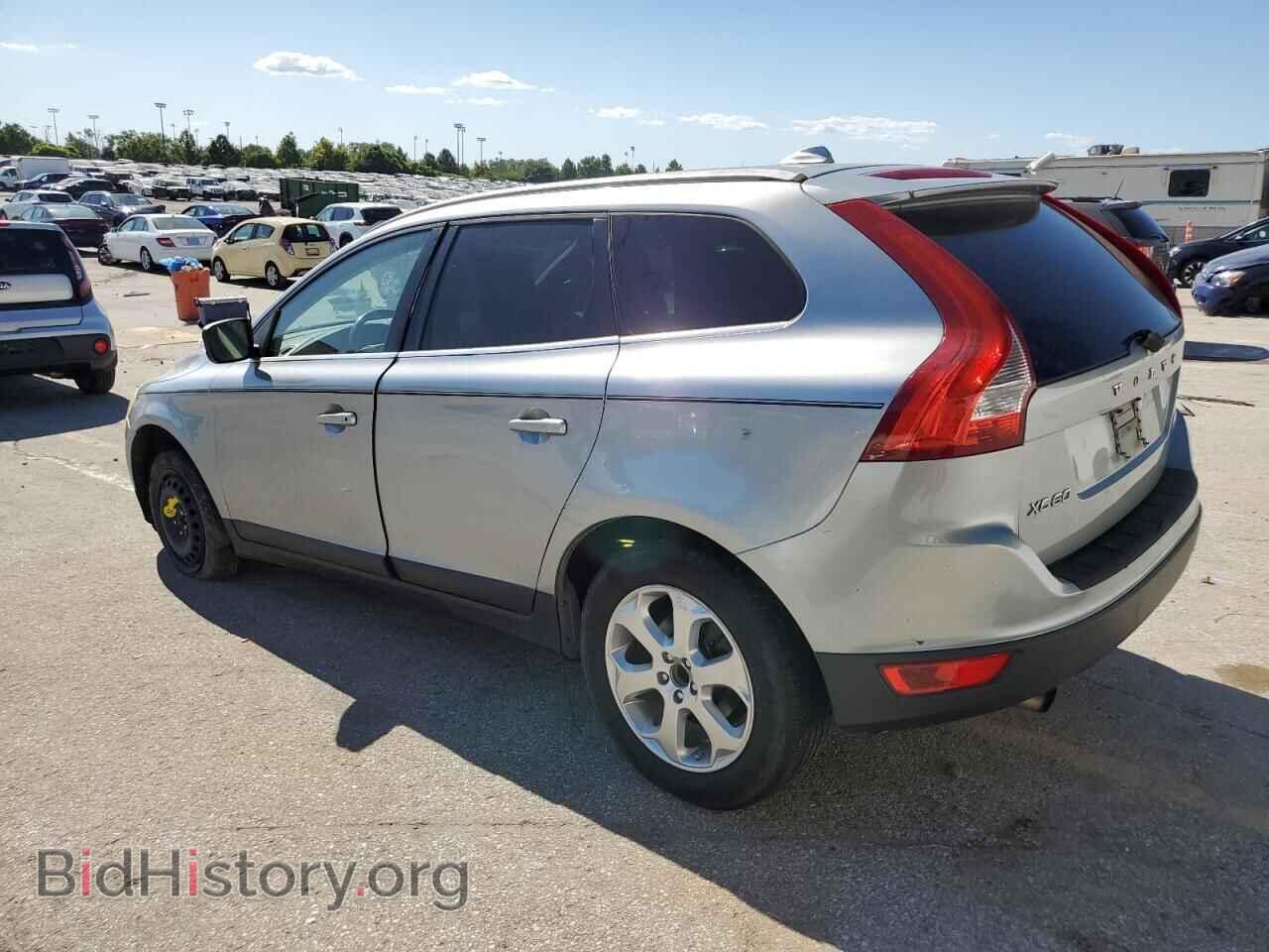 2011 VOLVO XC60 - VIN: YV4952DL8B2138236 - Фото 2