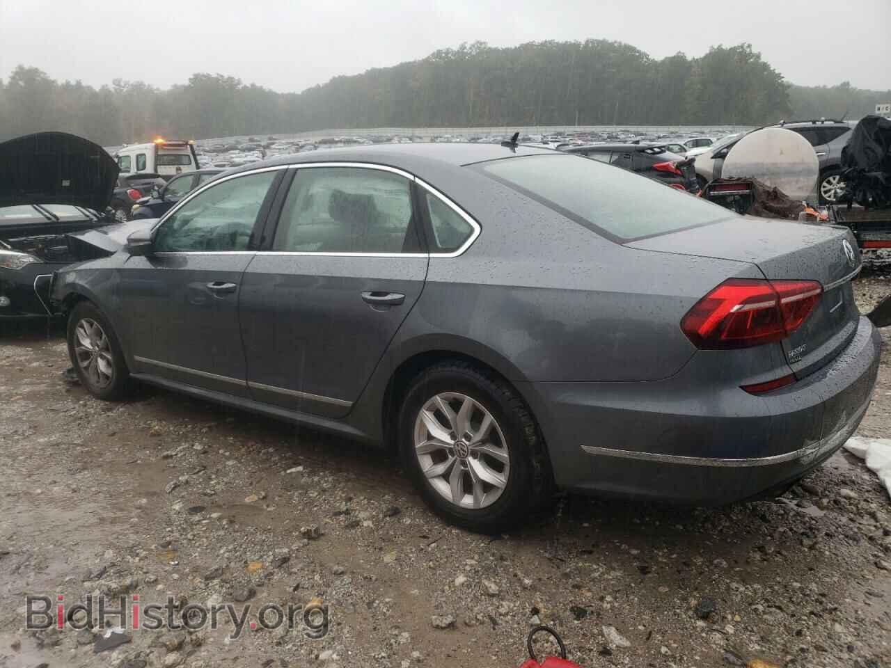 2017 VOLKSWAGEN PASSAT - VIN: 1VWAT7A30HC018681 - Фото 2