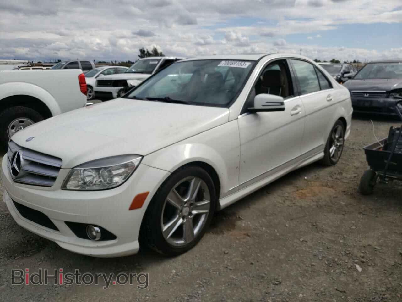Photo WDDGF5EB6AF438501 - MERCEDES-BENZ C-CLASS 2010