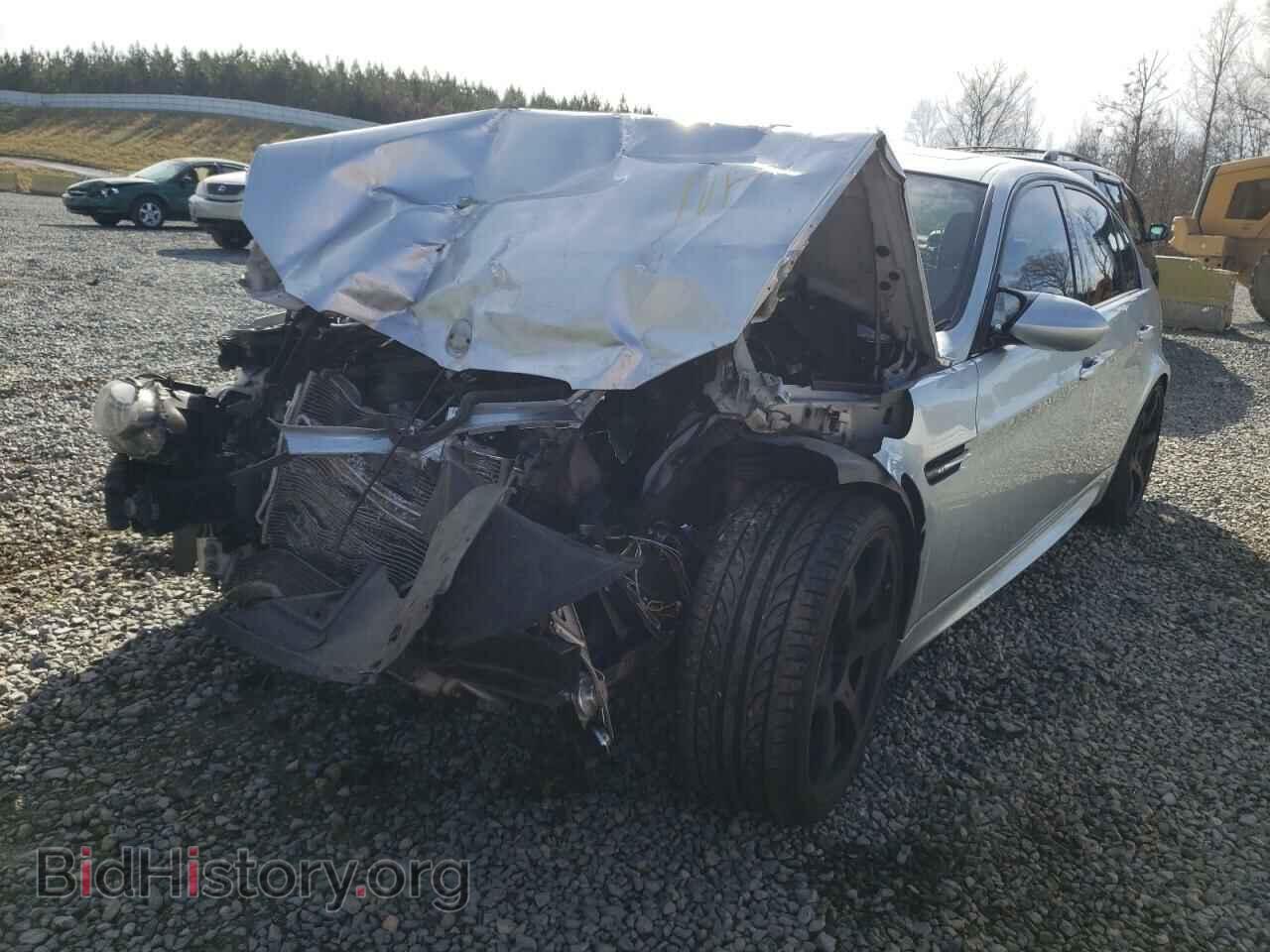 2011 BMW M3 - VIN: WBSPM9C58BE203747 - Фото 2