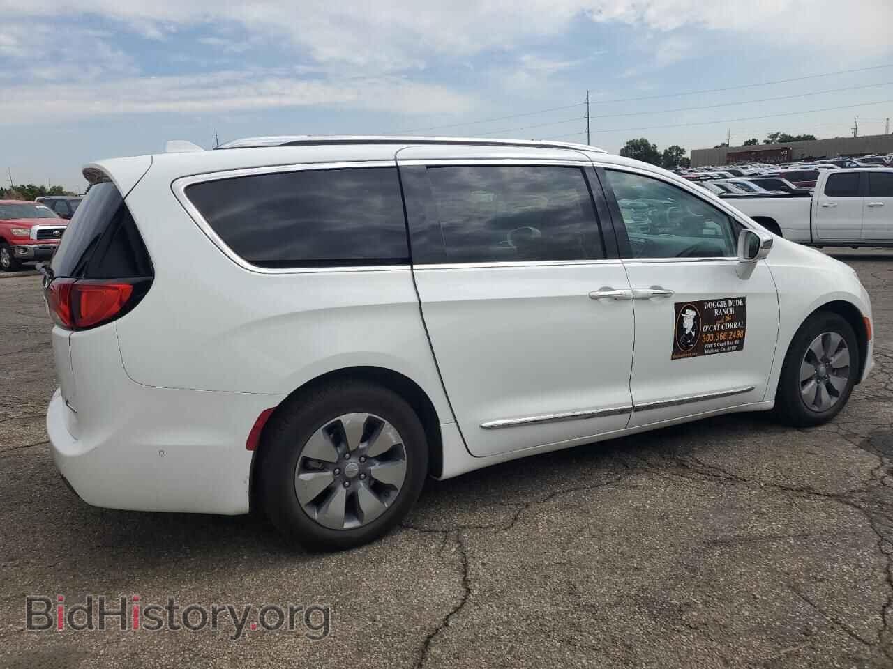 2020 CHRYSLER PACIFICA - VIN: 2C4RC1N72LR196317 - Фото 3