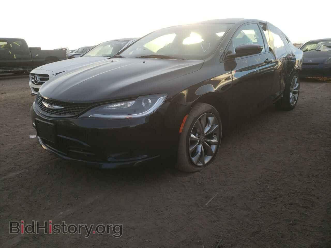2015 CHRYSLER 200 - VIN: 1C3CCCDGXFN731984 - Фото 2