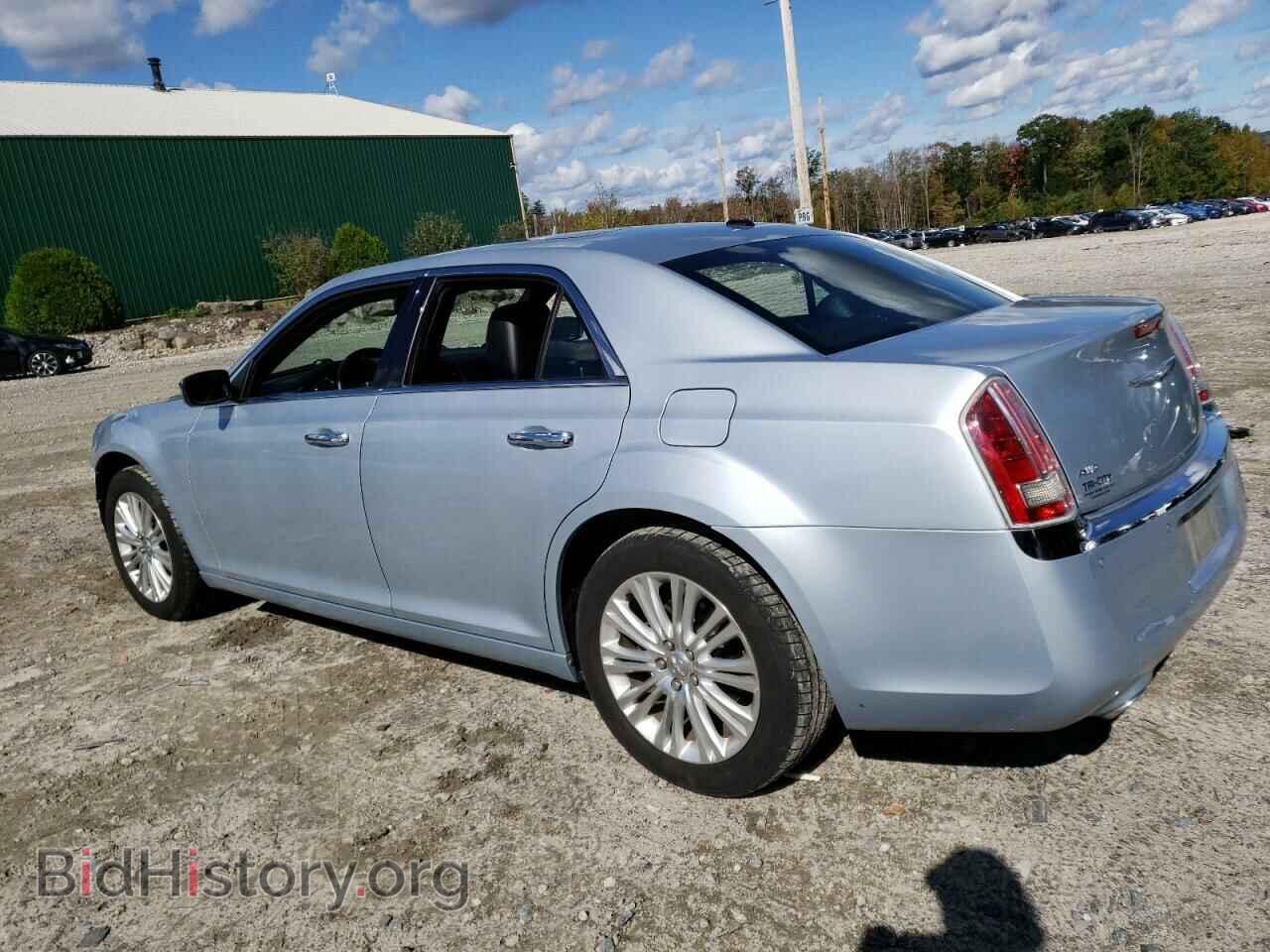 2013 CHRYSLER 300 - VIN: 2C3CCAKG3DH745724 - Фото 2