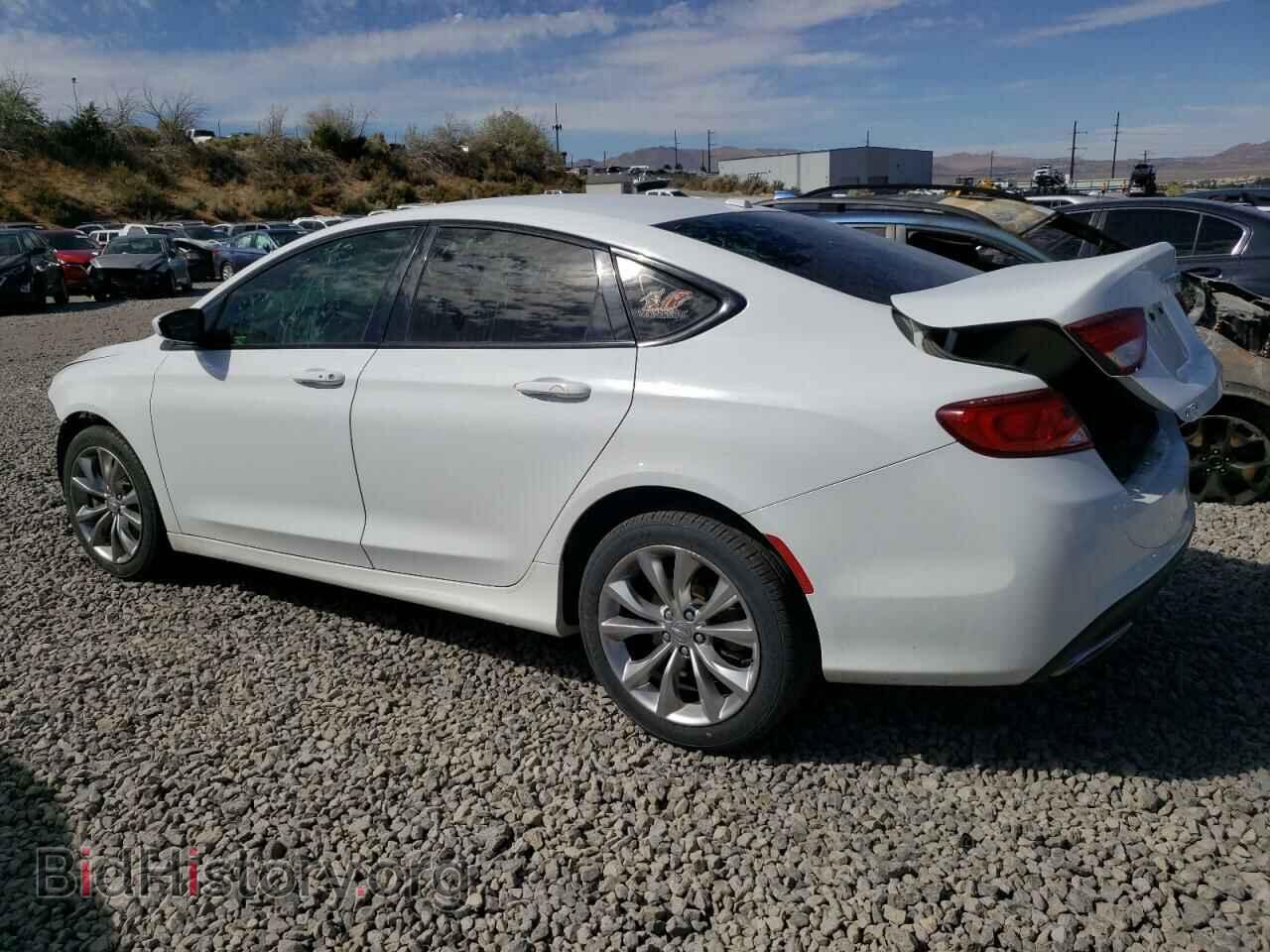 2015 CHRYSLER 200 - VIN: 1C3CCCDGXFN522597 - Фото 2
